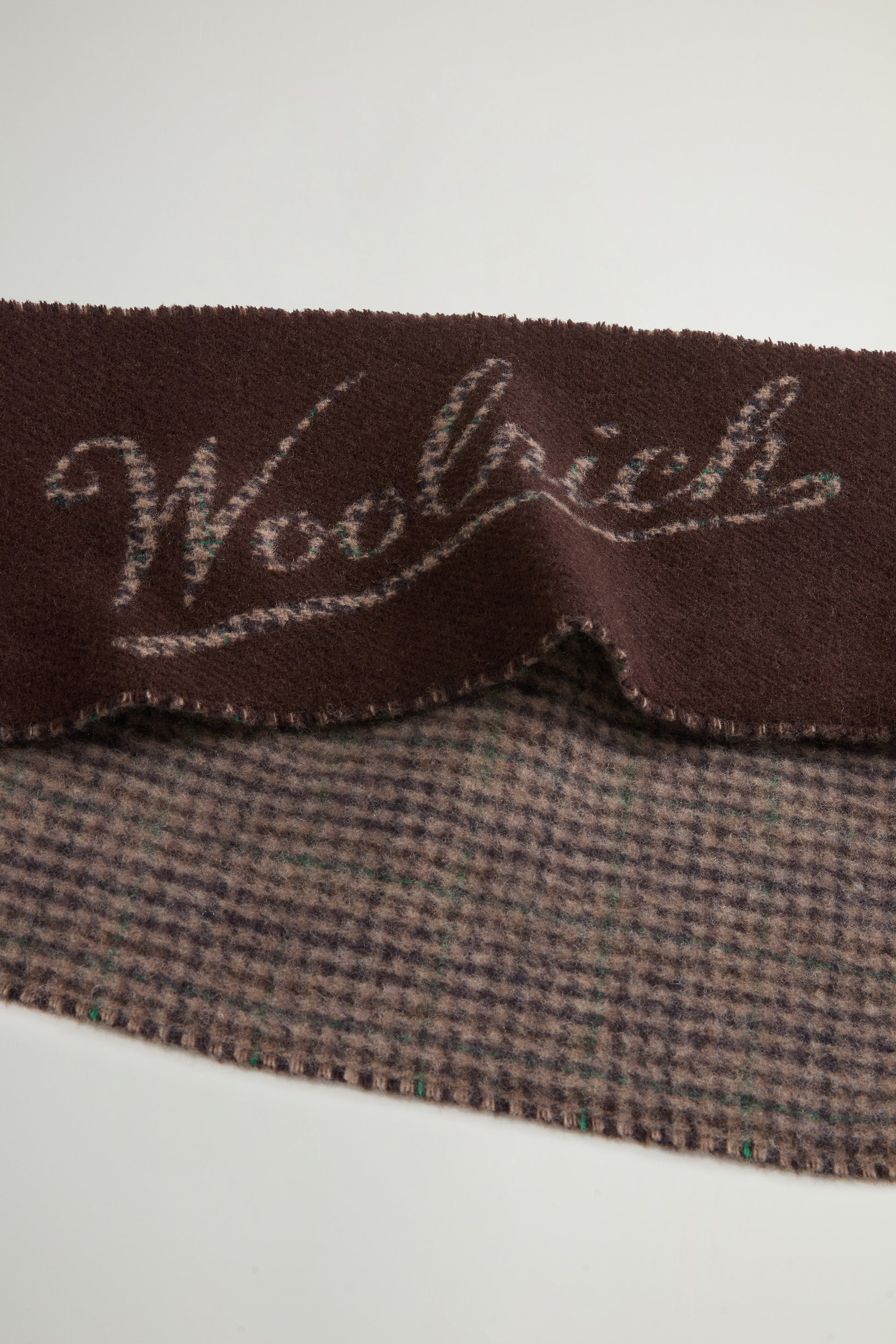 Micro Pattern Scarf